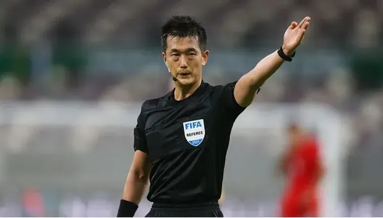 Tìm Hiểu Vai Trò Và Nhiệm Vụ Của Trọng Tài Trong Bóng Đá Chuyên Nghiệp